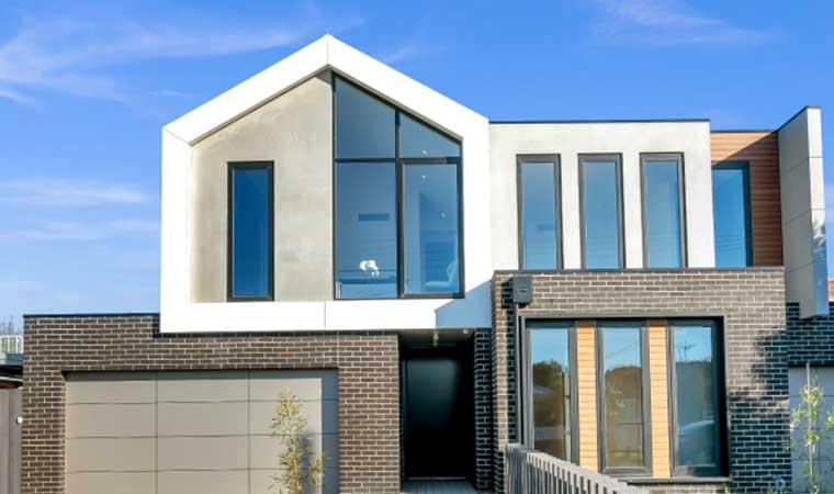 3 Bedroom Luxury Apartment in Clifton